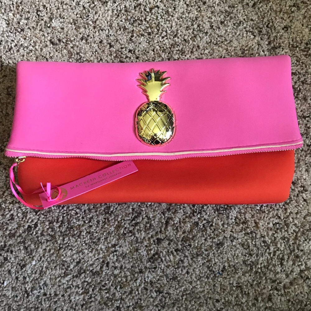 Macbeth collection neoprene bag